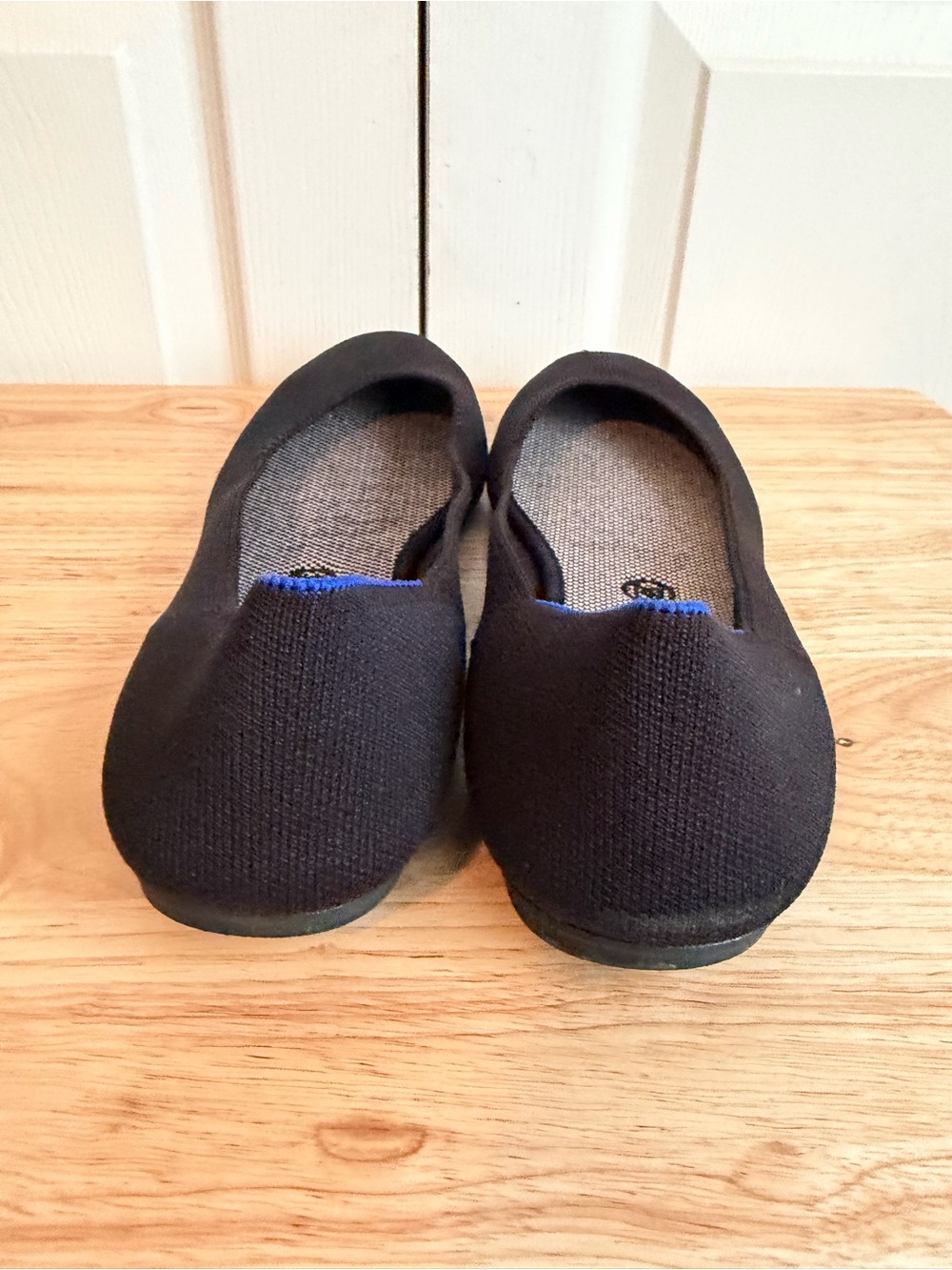 Rothys The Flat Womens 12 Black Ballet Flats Round Toe Slip On Knit Blue Accents - Picture 5 of 12